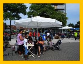 H_DSC00580_AnnaBlamanplein_aug08_feest_Kimm