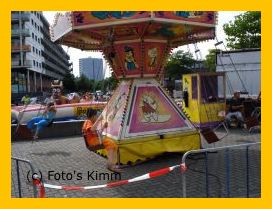 H_DSC00588_AnnaBlamanplein_aug08_feest_Kimm