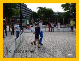 H_DSC00594_AnnaBlamanplein_aug08_feest_Kimm